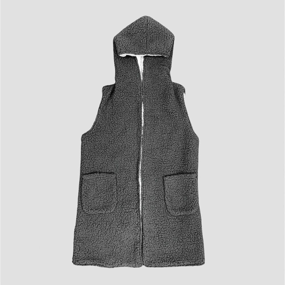 NWT Visit Fluffy Sweater Vest